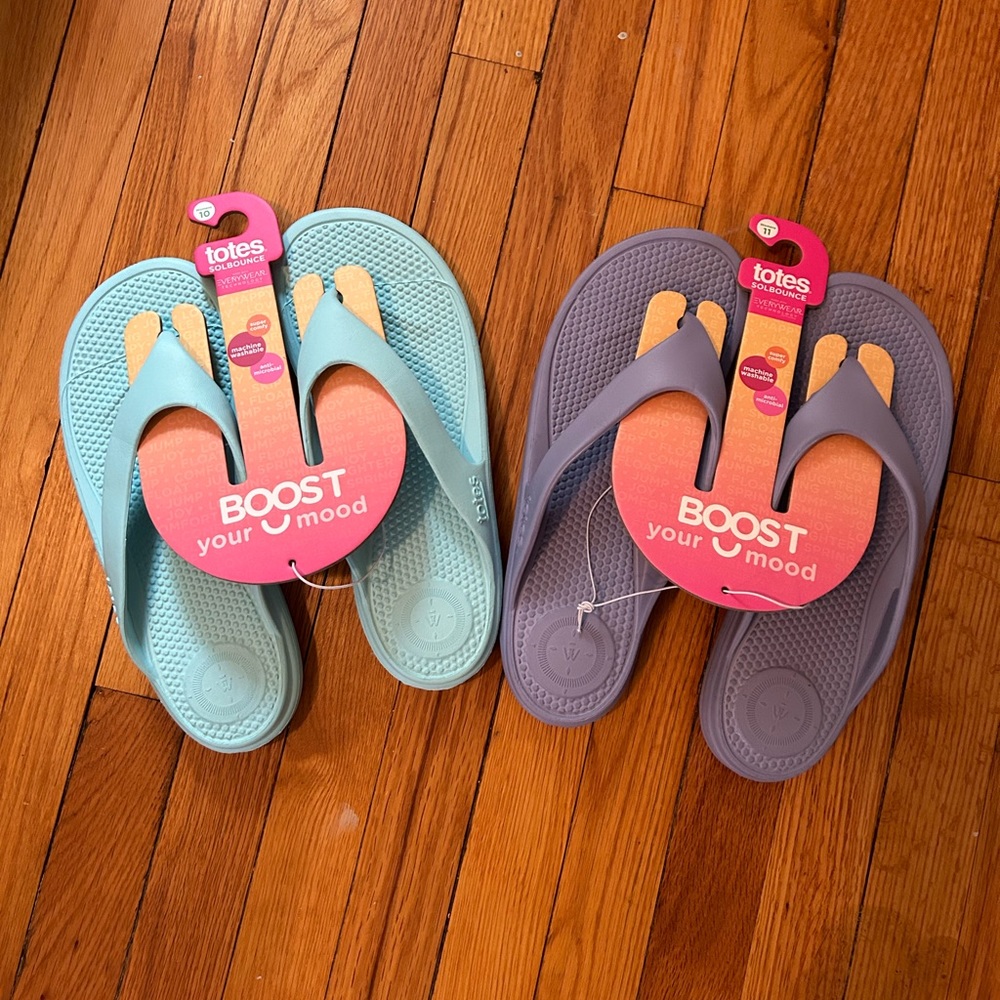 Boost Totes Flip Flops 🩴